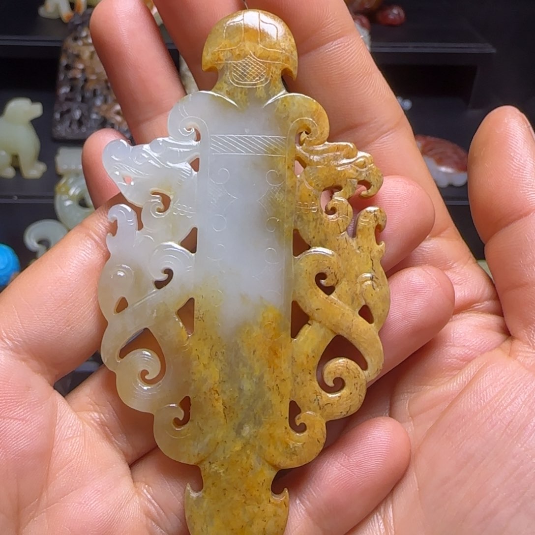 和田玉颈饰未镶嵌