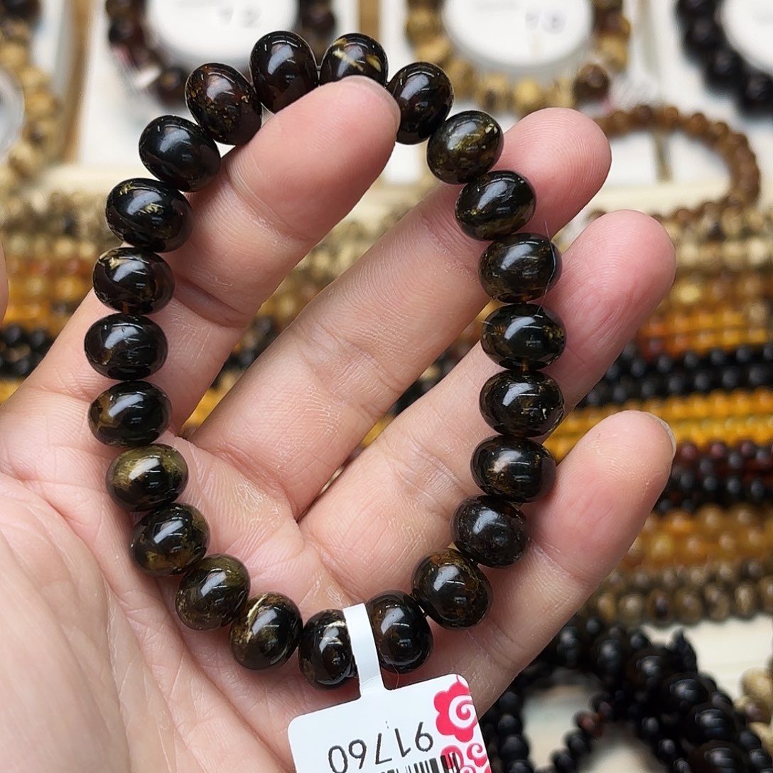 琥珀未镶嵌裸石十一91760