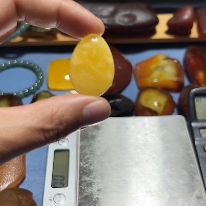 定制琥珀足银镶嵌原