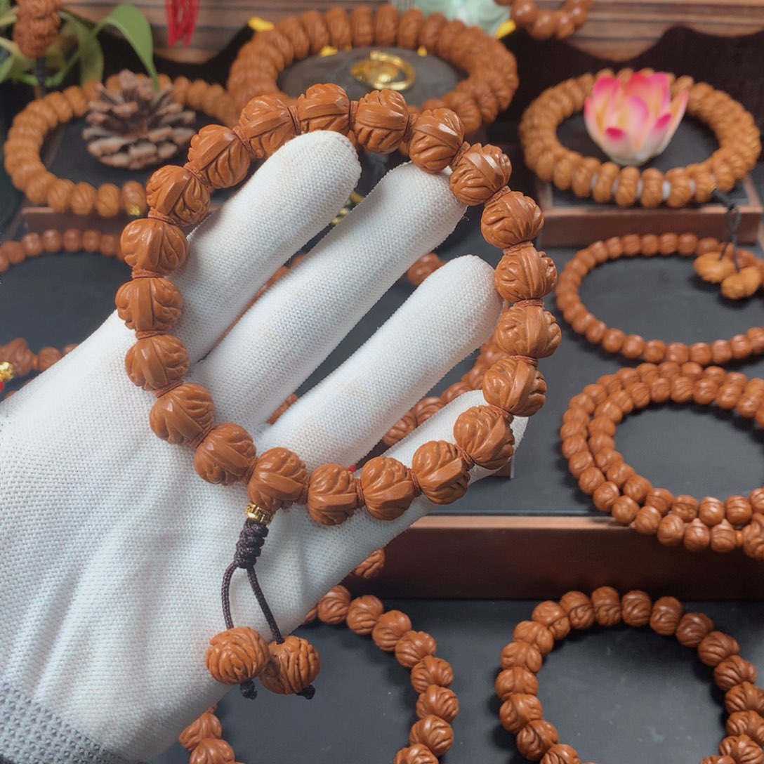 桃核吊坠14小金豆手持