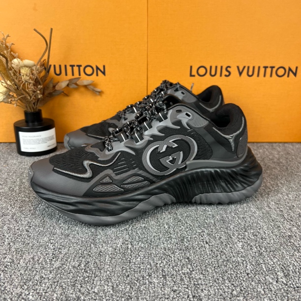99新 GUCCI/古驰 7码 Gucci古驰黑色波浪休闲运动鞋 99新 /9112