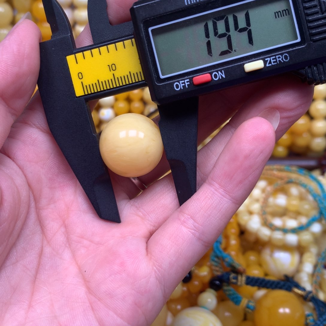 无非金属仿琥珀06