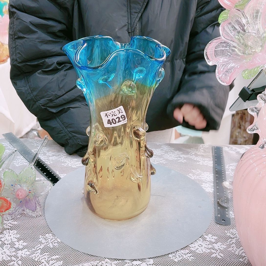 瑕疵福利不退不换琉璃花瓶艺术品