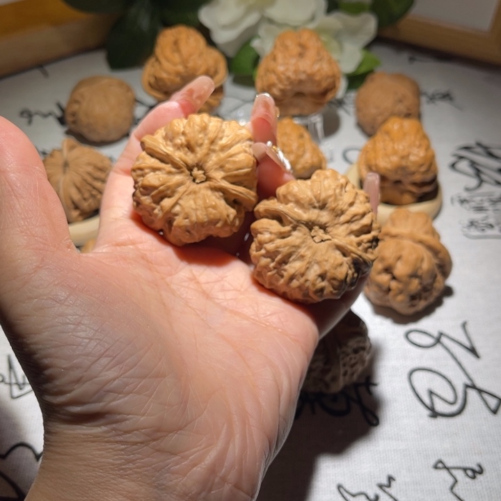 文玩核桃吊坠M*昌平蛤蟆头直播选购中