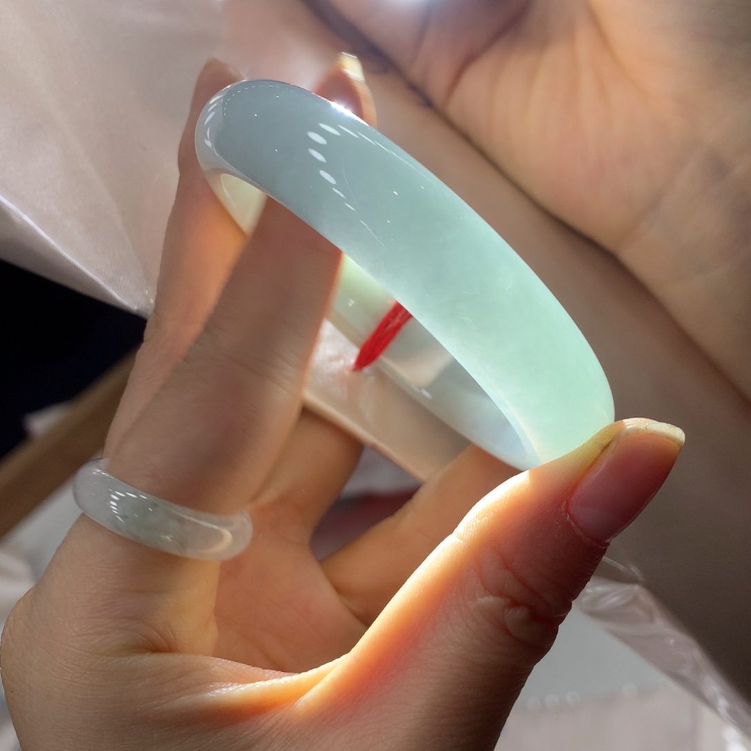 翡翠未镶嵌手镯买断