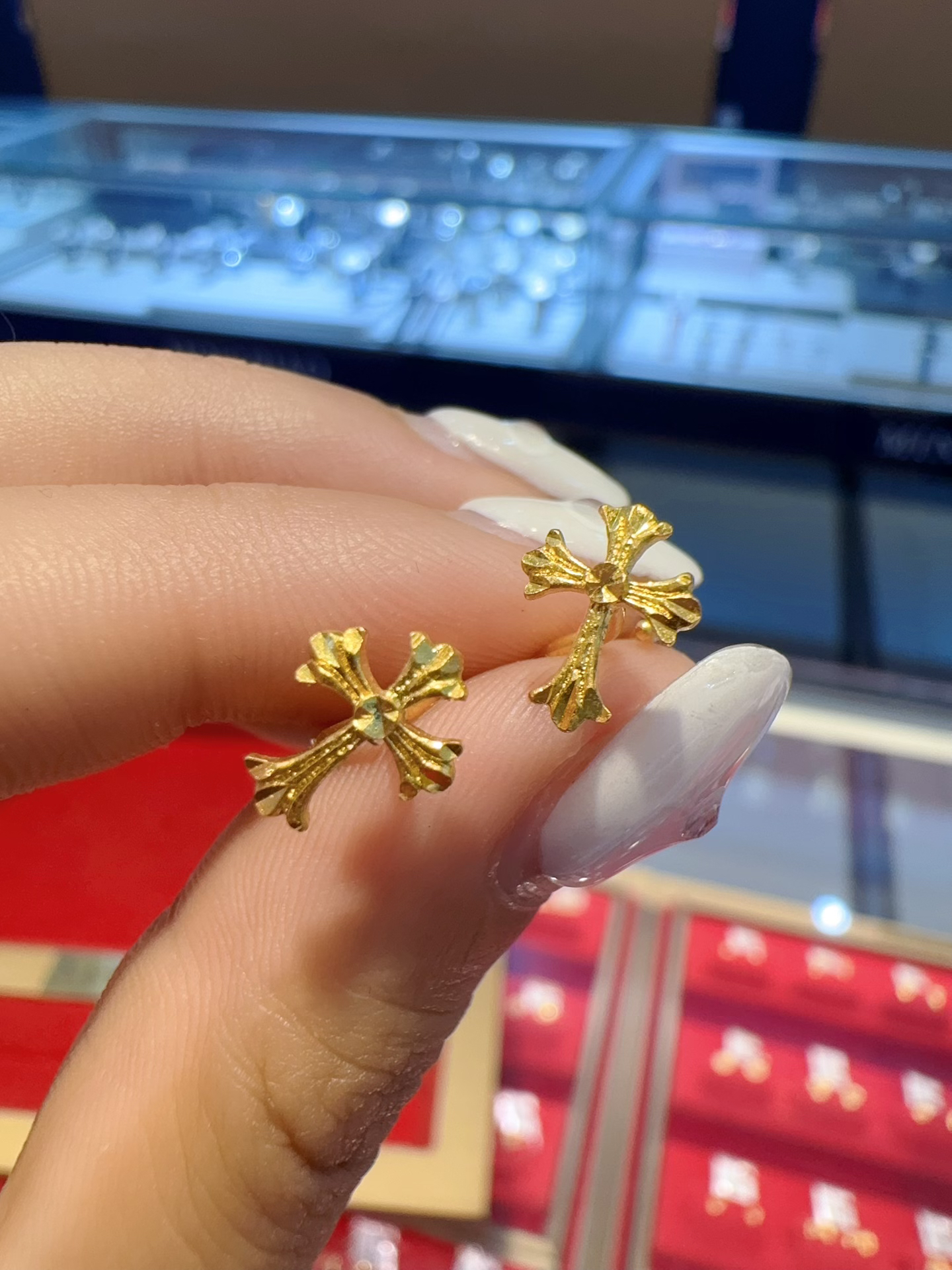 十字架弯针耳钉精致耳饰