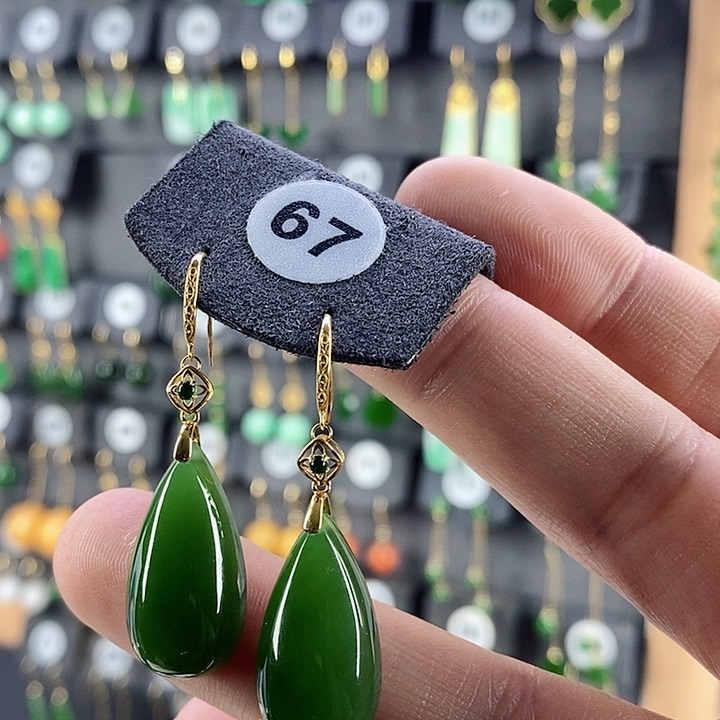 和田玉耳饰18K金镶嵌