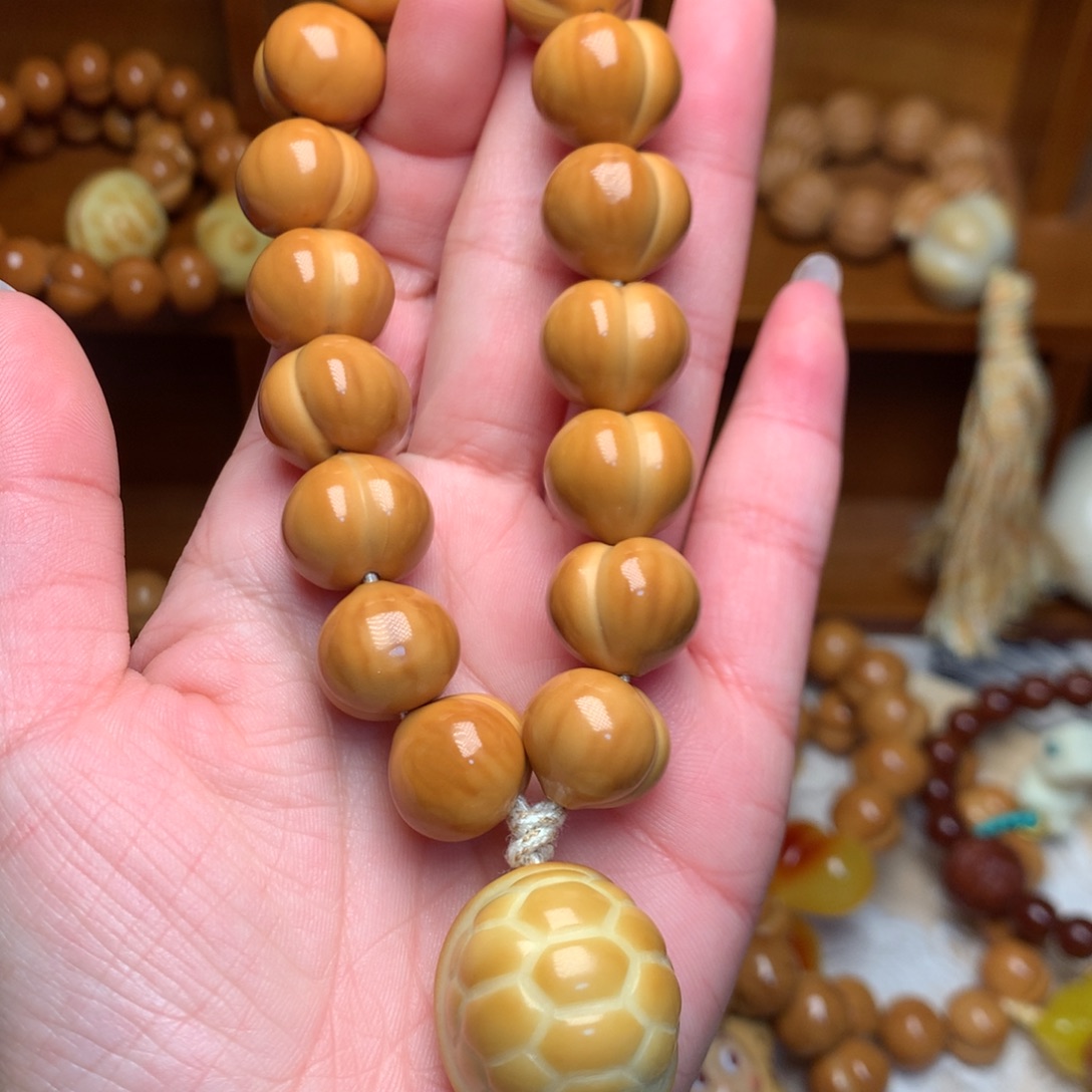 把件猴头核桃15高定屁桃手持富甲