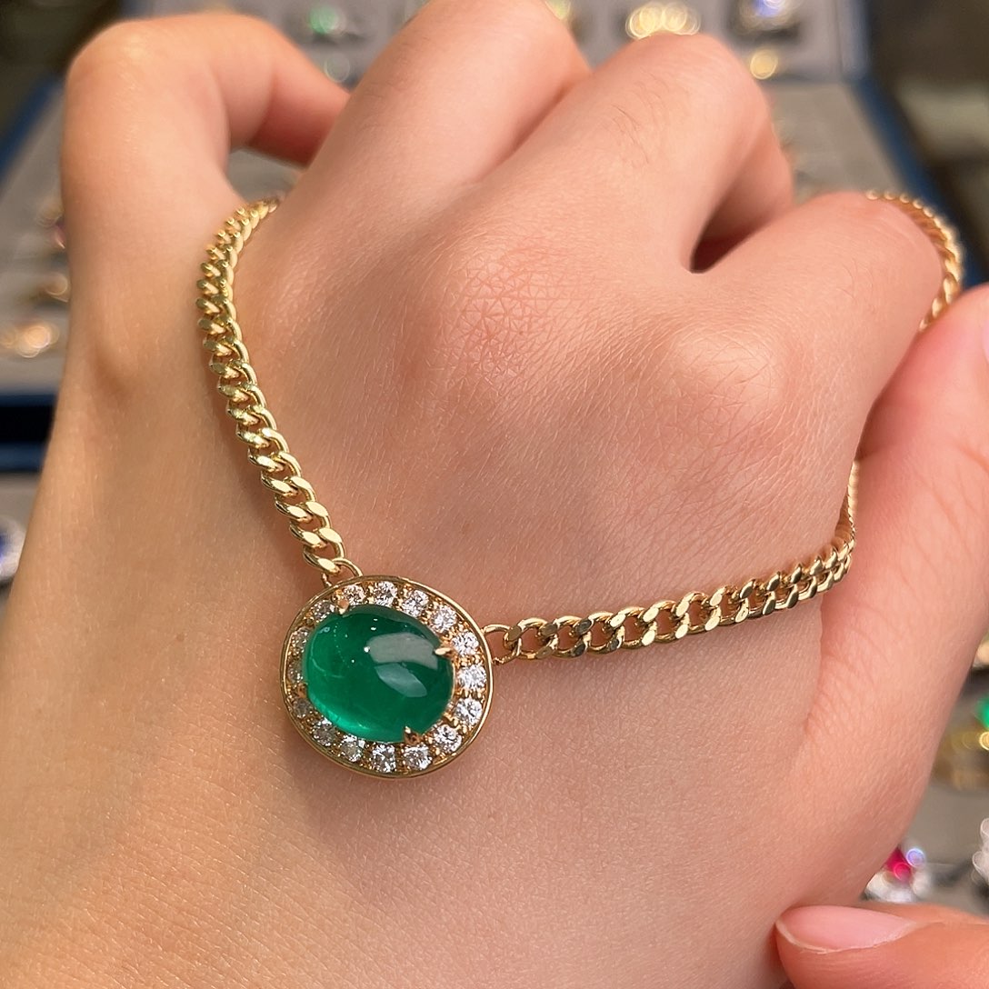 祖母绿颈饰18K金镶嵌3.9ct