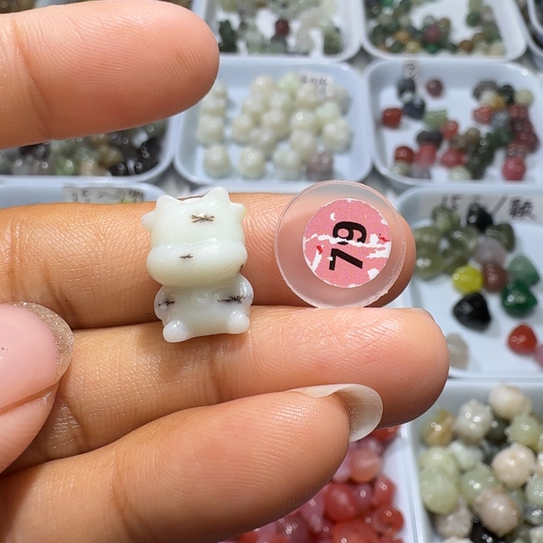 和田玉未镶嵌珠宝奇石