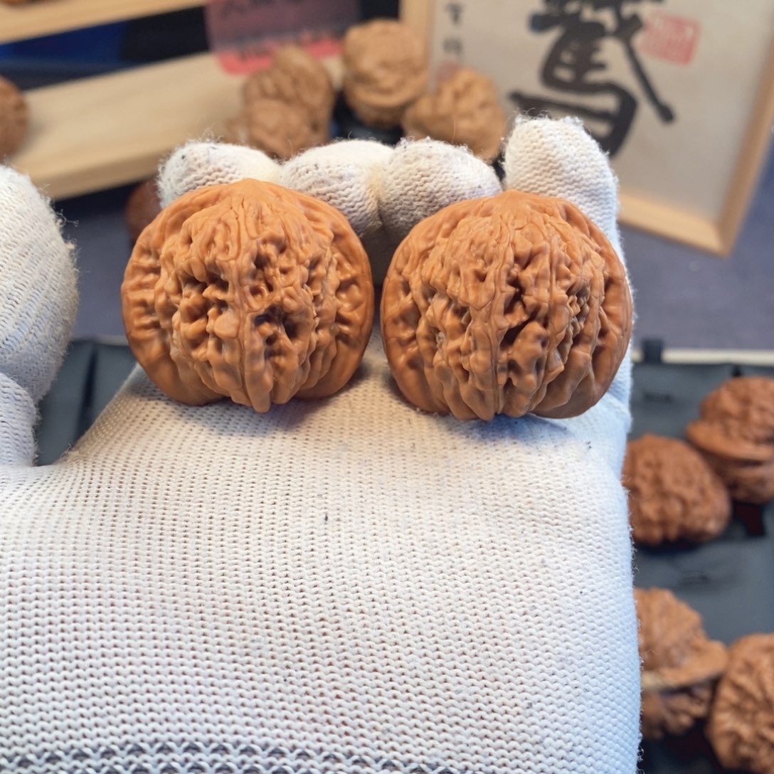 把件文玩核桃福利款38尺挂月峰四座楼