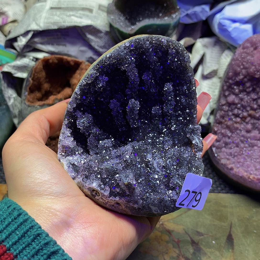 紫晶大型摆件（非配饰）未镶嵌