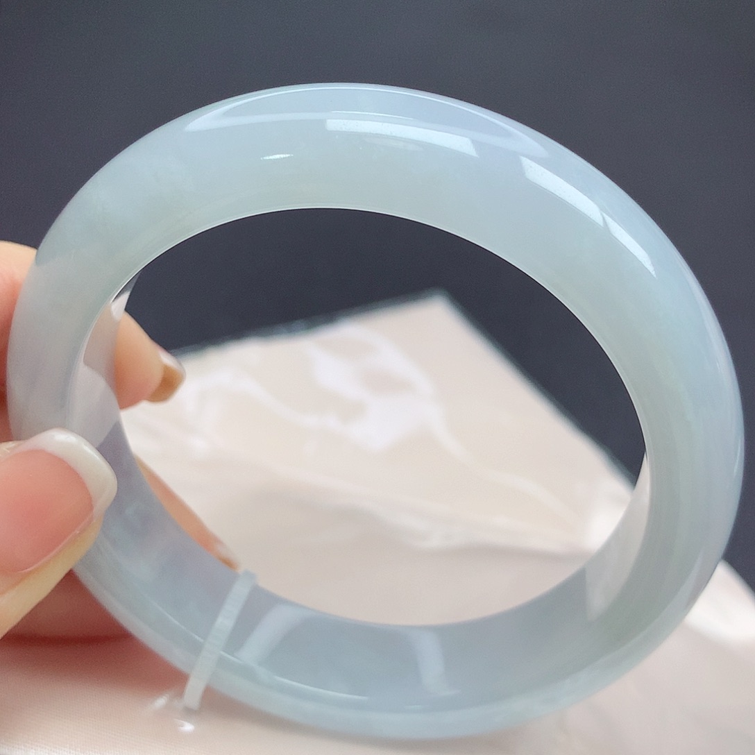 翡翠手镯未镶嵌05n n n n n n n