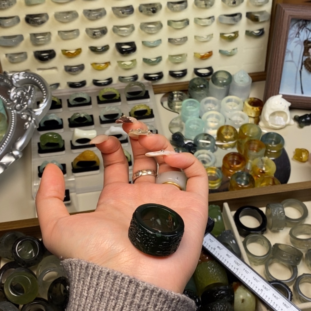 九***霄蛇纹石玉未镶嵌戒指