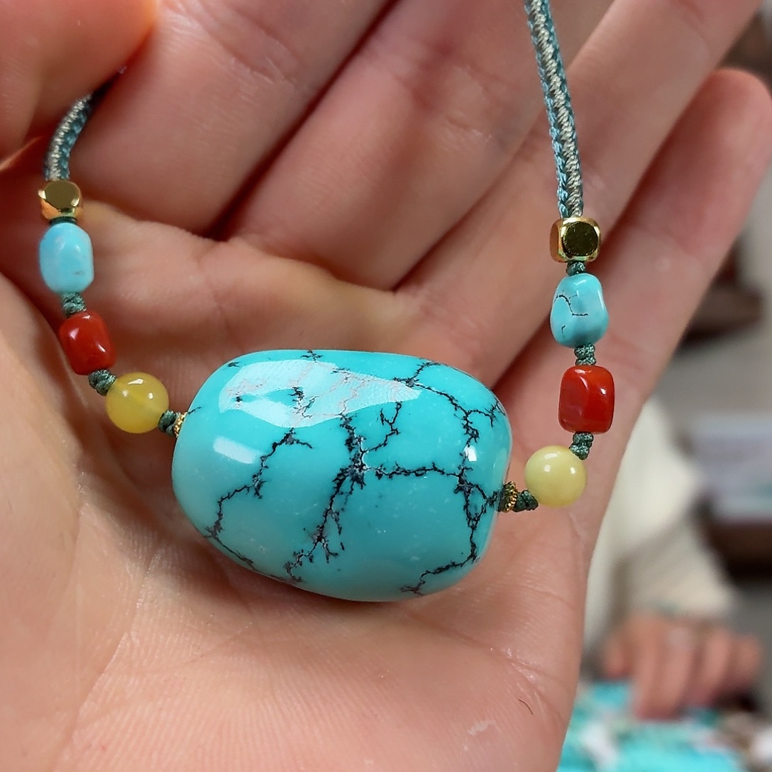 未镶嵌绿松石珠宝奇石