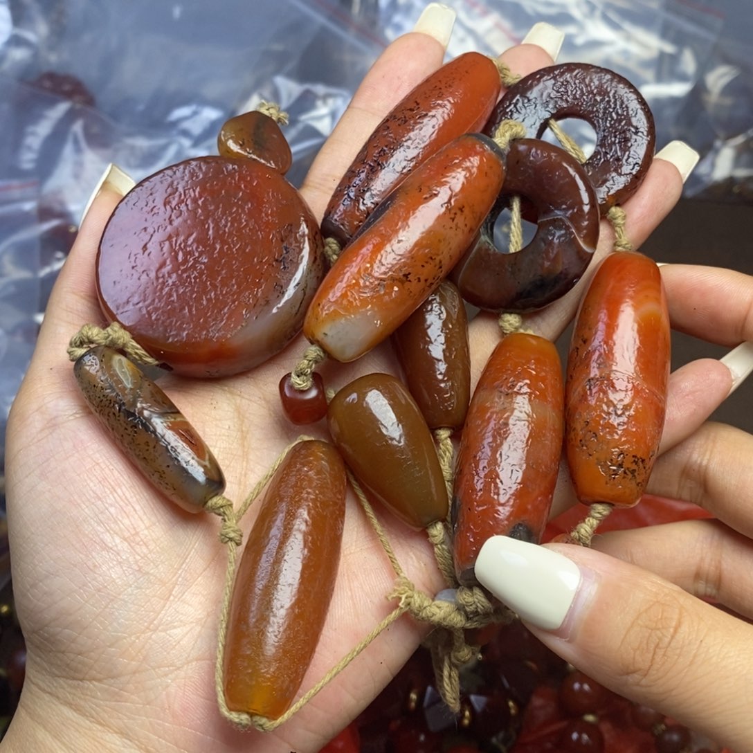 玛瑙/玉髓颈饰未镶嵌