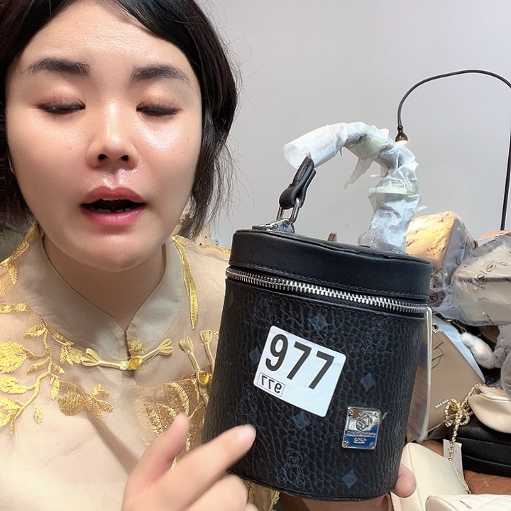 PVC包包包包包包包包吧
