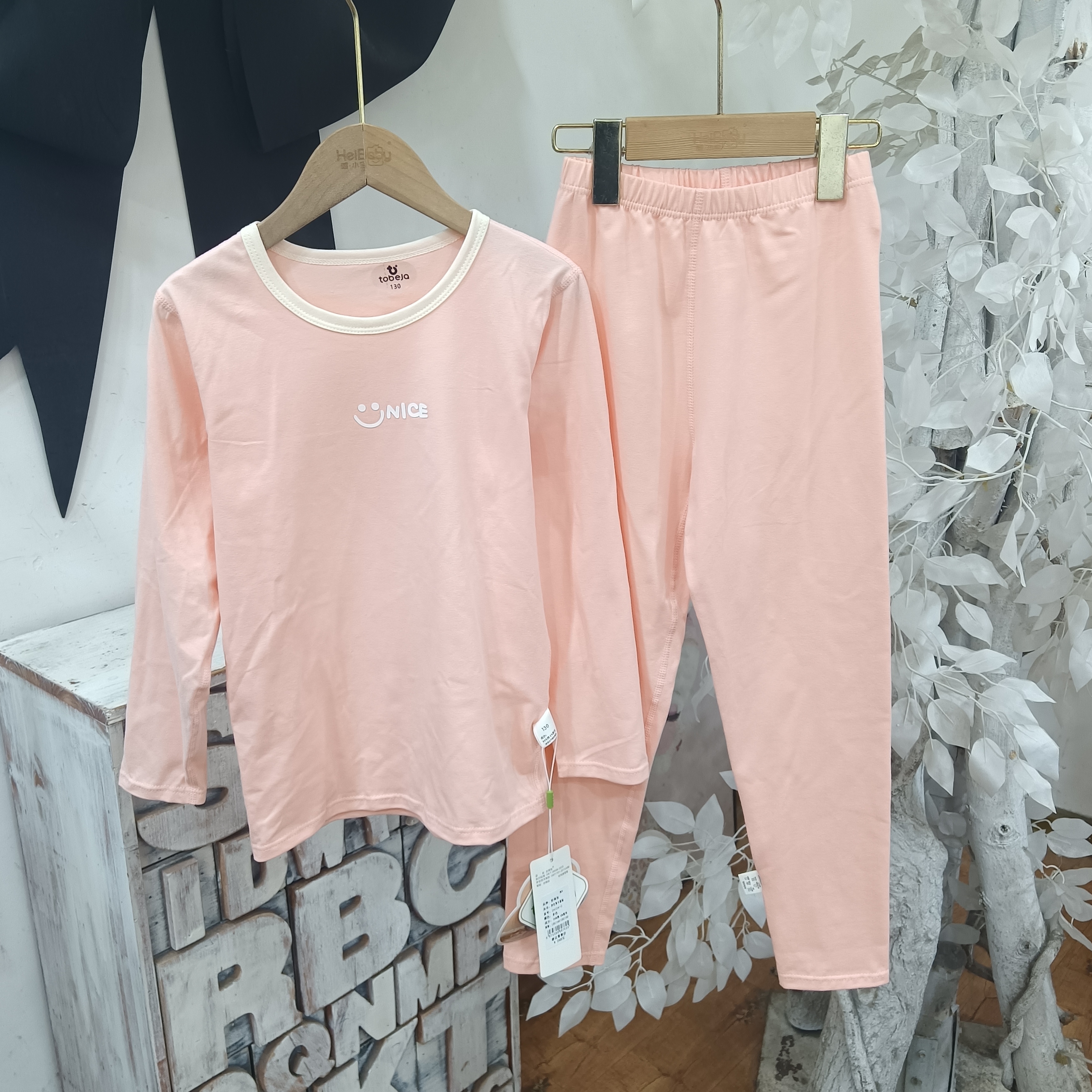 Z623粉色棉家居服童装