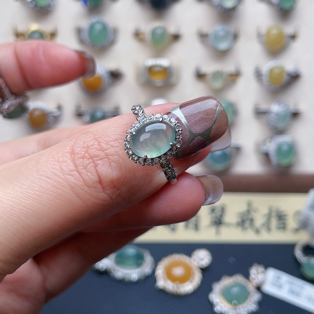 翡翠戒指未镶嵌戒指