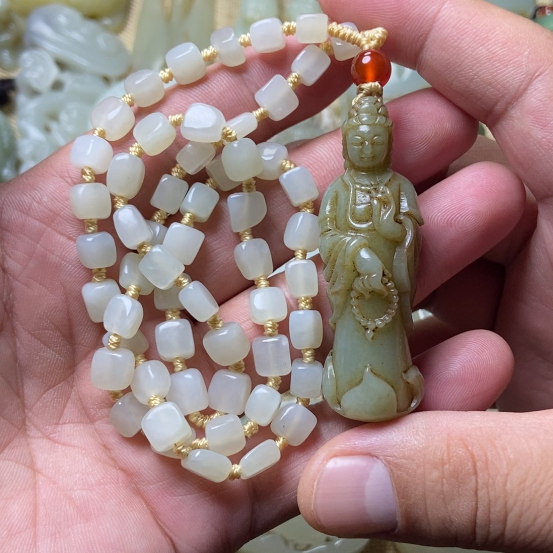 和田玉未镶嵌挂件