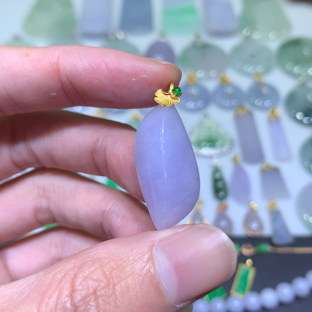 翡翠吊坠(不含链)18K金镶嵌