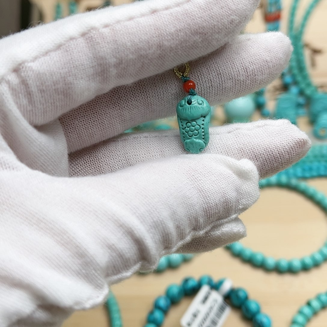 绿松石雕刻未镶嵌