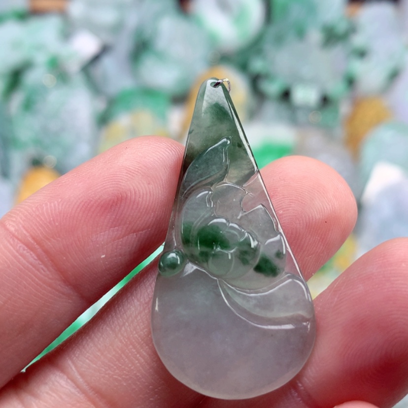 【闪购商品】翡翠吊坠(不含链)未镶嵌