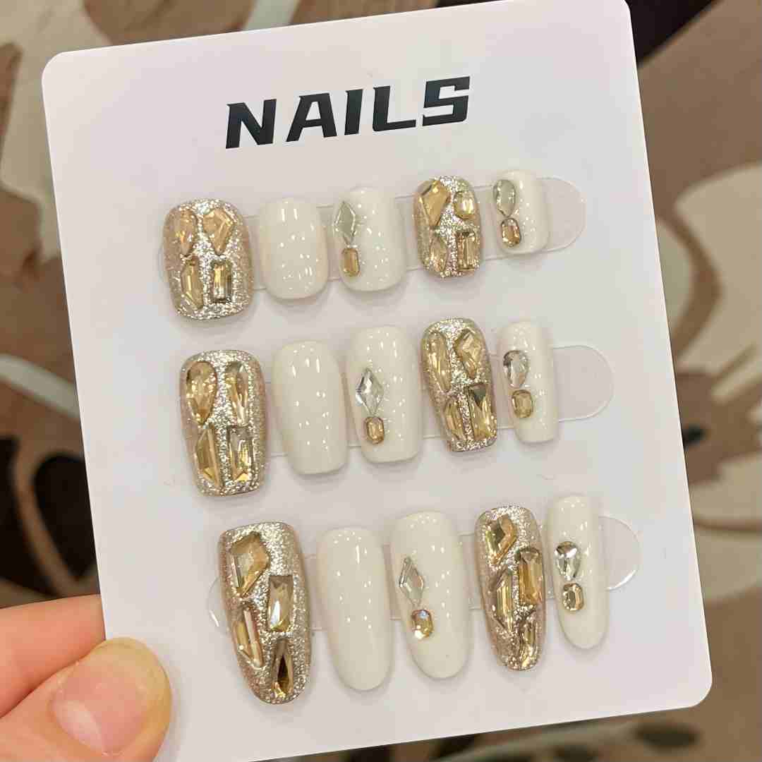 雪国泪-Naier奈儿轻奢高定美甲10片装