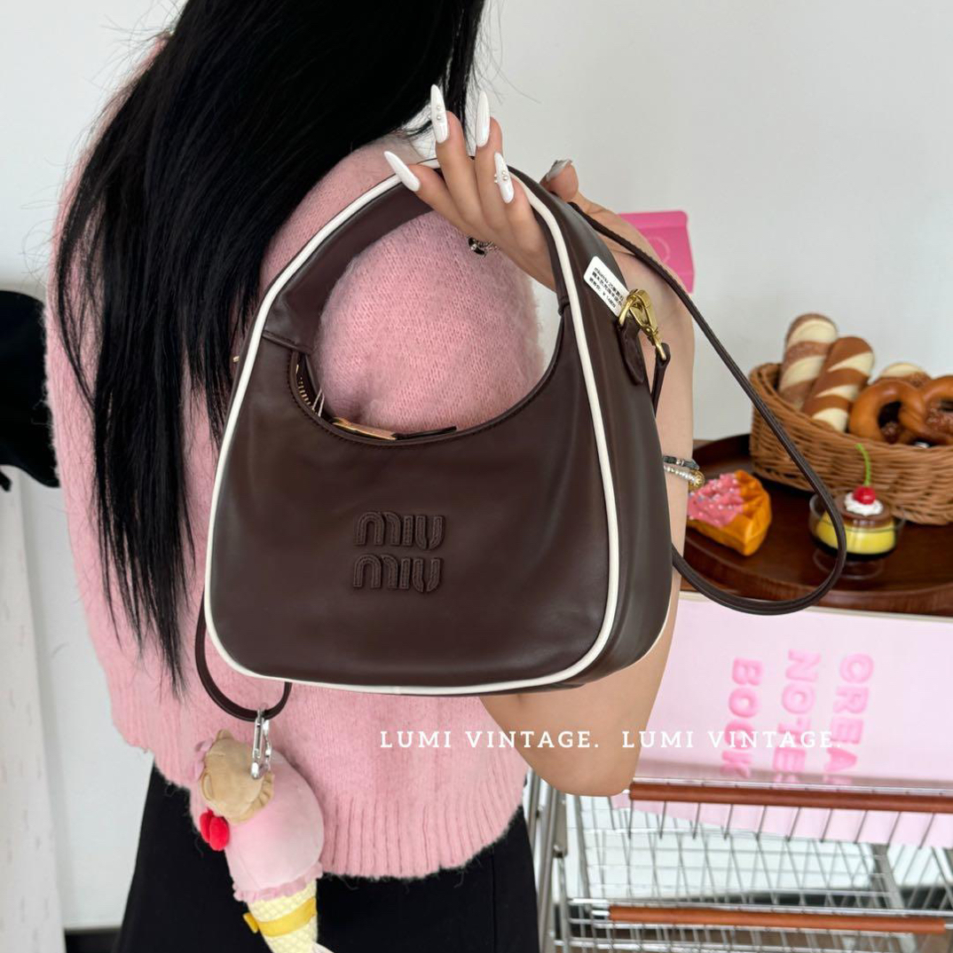 95新 MIU MIU/缪缪 25新款石楠木色羊皮小号wander单肩包83937597