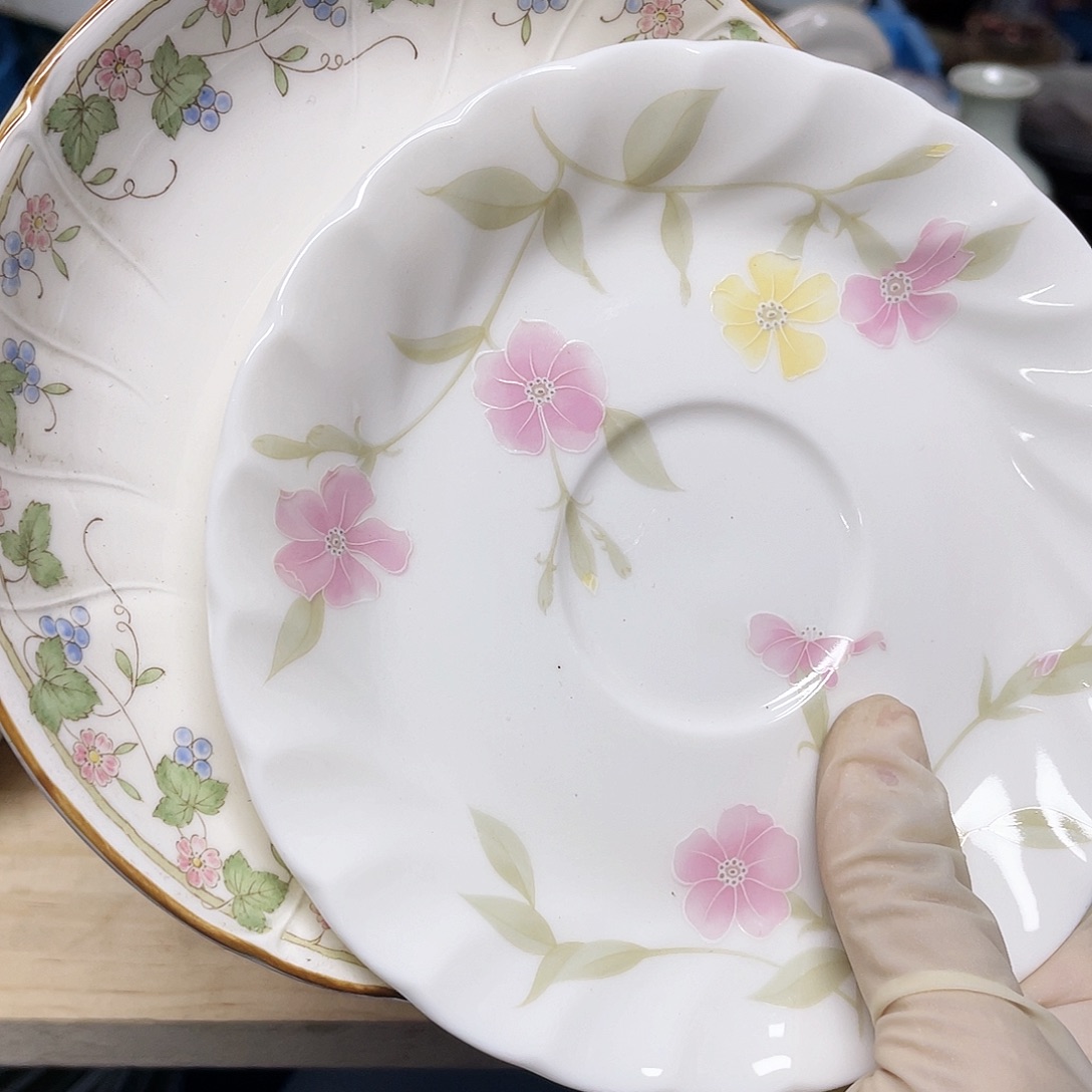 解***鞋鹿屋家的美丽瓷器呀