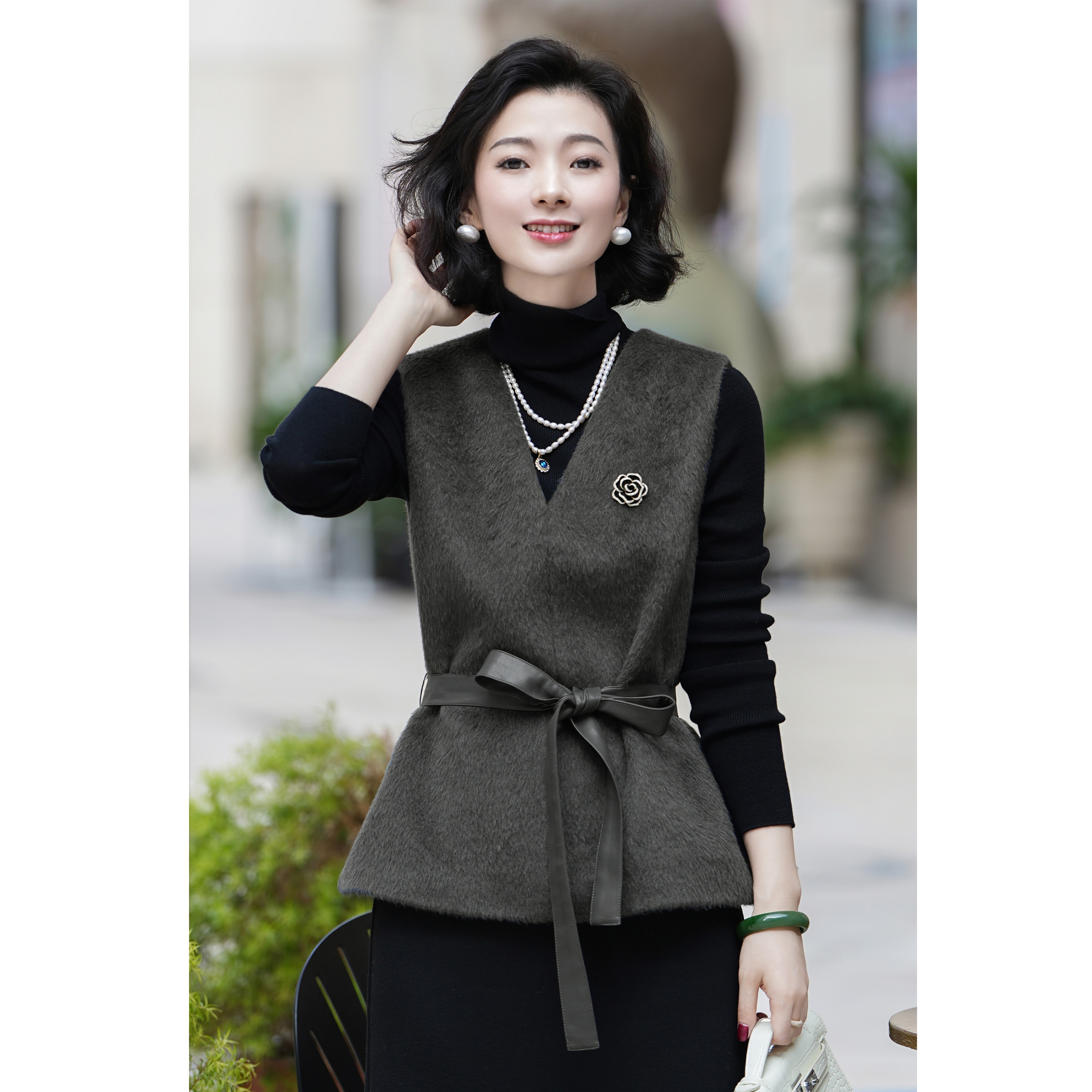 西子/【暮云灰】秘鲁羊驼毛羊毛单面昵系带百搭无袖背心/MJBH782