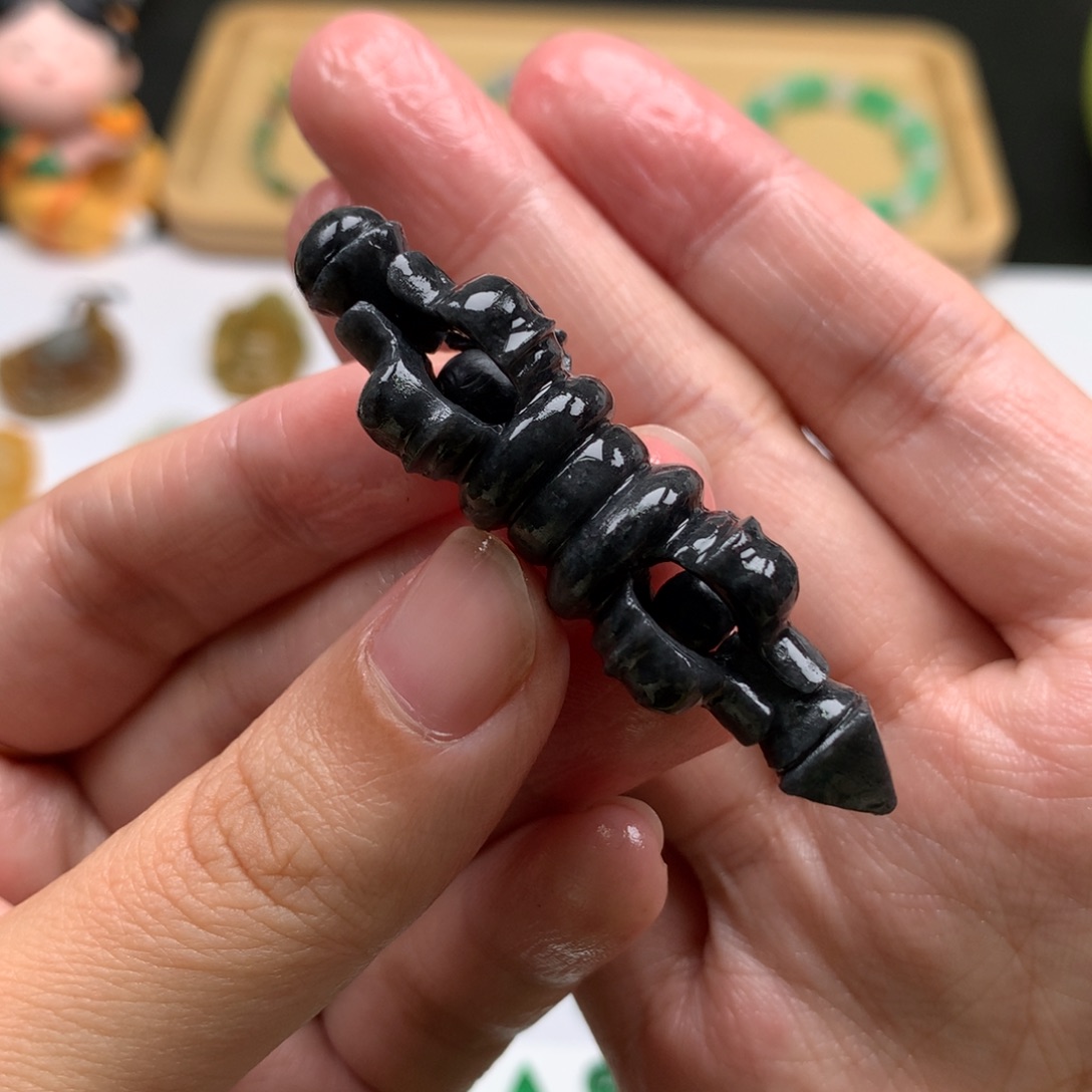 定制翡翠未镶嵌降魔杵