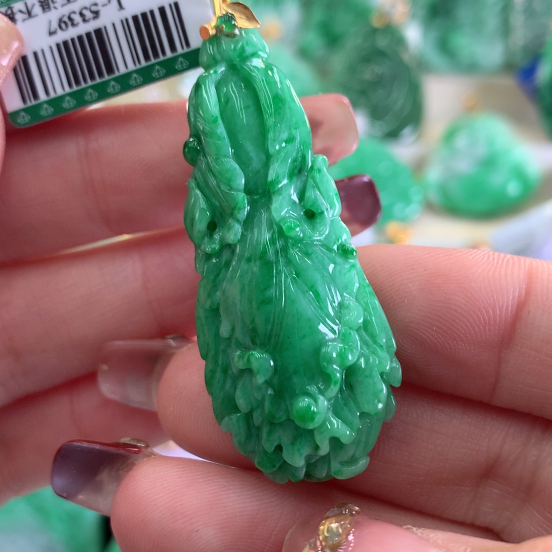 翡翠吊坠(不含链)18K金镶嵌