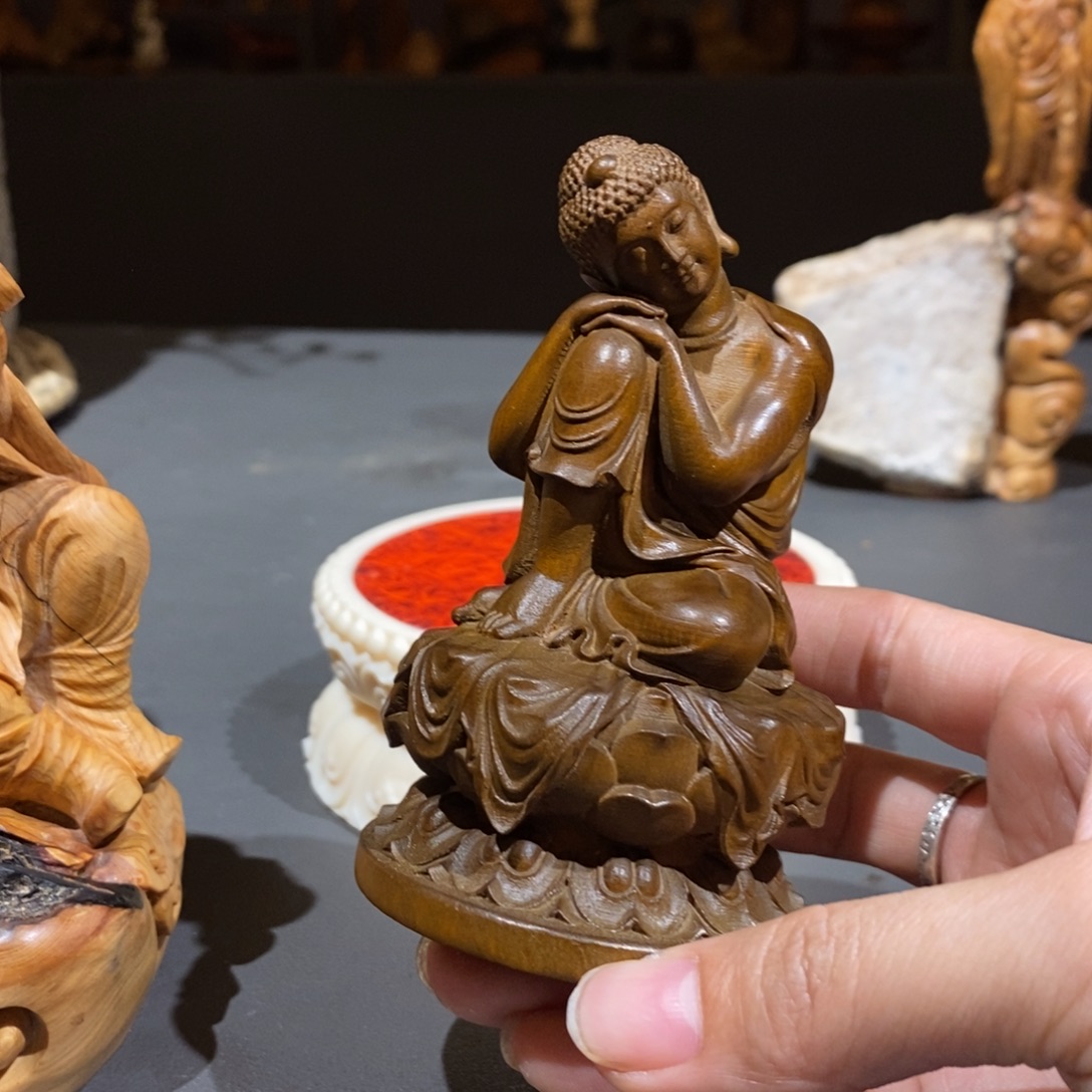 T***r黄杨木冥想佛摆件黄杨木小叶