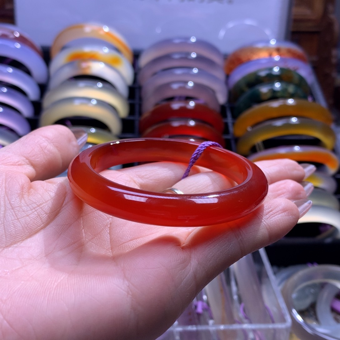 【闪购商品】玛瑙/玉髓手镯未镶嵌山**嘉