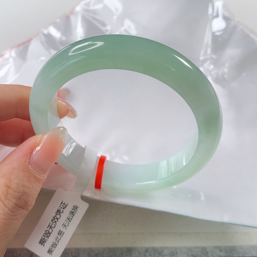 翡翠手镯未镶嵌 正圈①⑤⑨