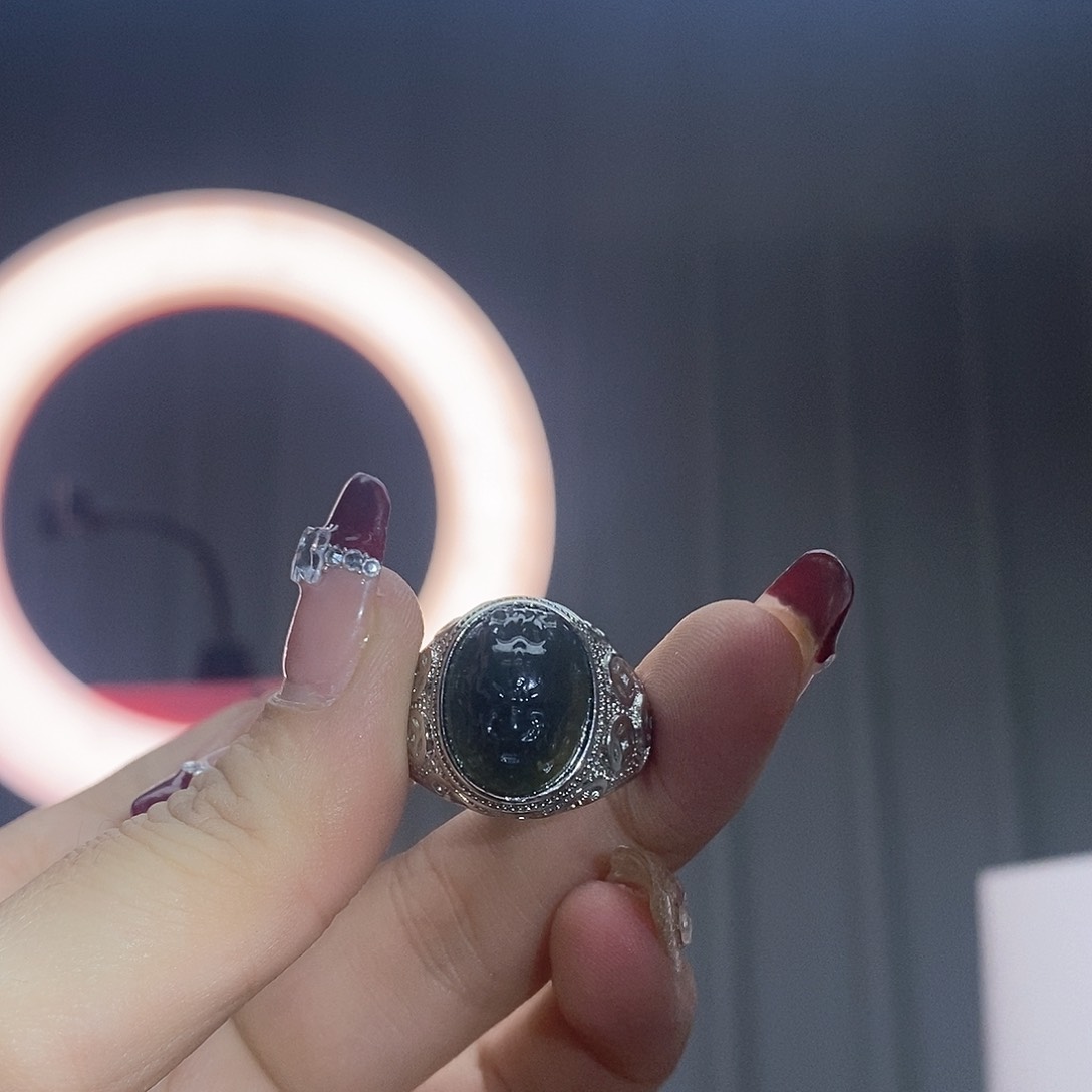 和田玉戒指未镶嵌