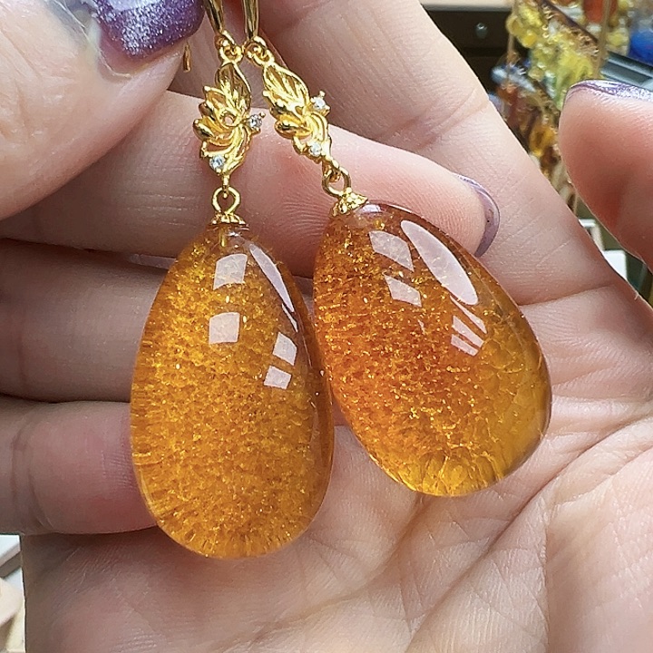 琥珀未镶嵌珠宝奇石