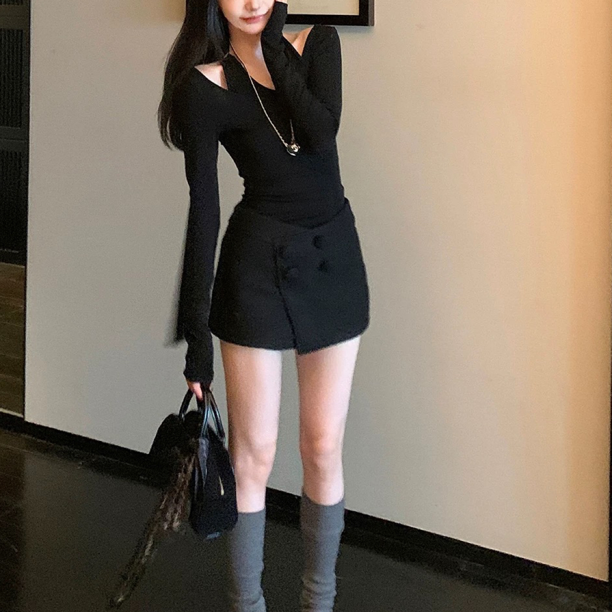 交叉路口 挂脖打底