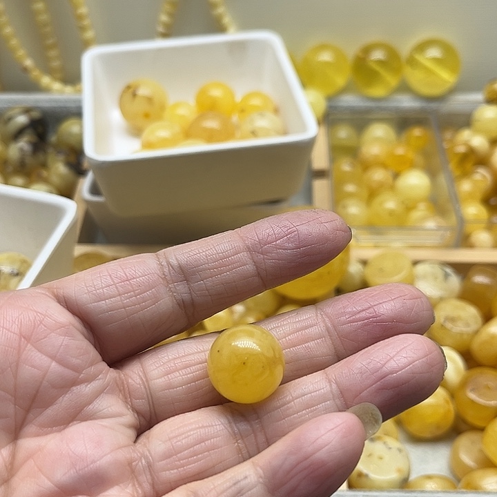 未镶嵌蜜蜡裸石用****9蜜蜡圆珠16