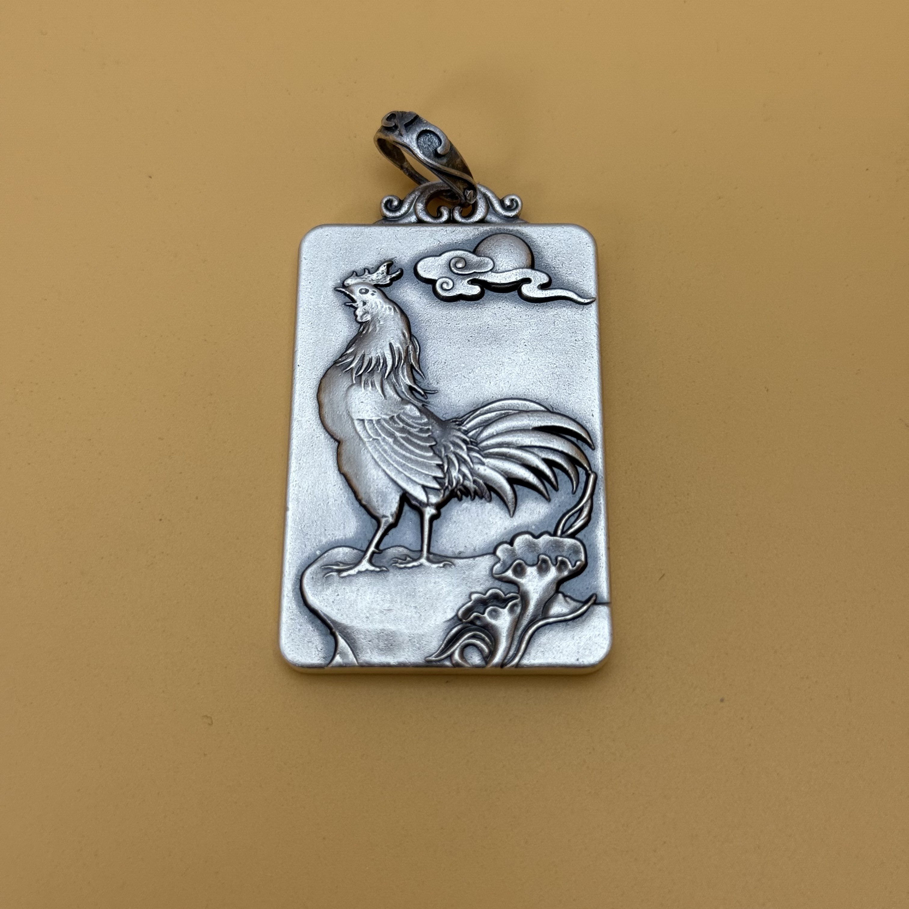 足银银制品 足银999十二生肖鸡吊坠 复古亮面古法工艺 52.8克