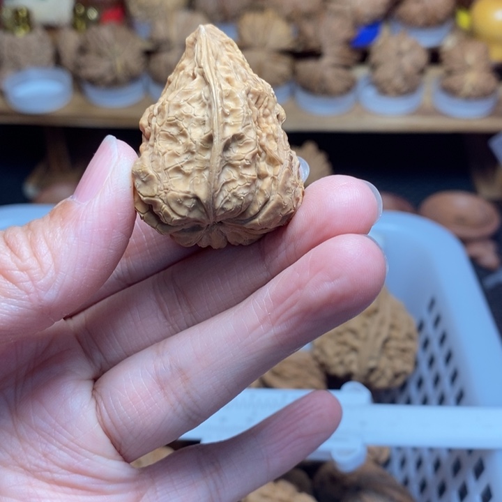 ****人文玩核桃把件尺寸