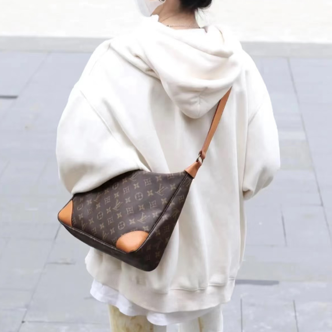 95新 LouisVuitton/路易威登 中古款小号牛角单肩包斜挎包/全原