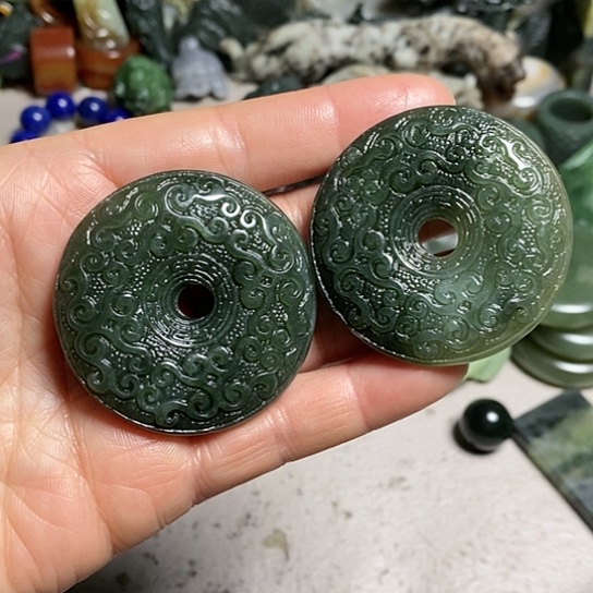 【闪购商品】和田玉（糖玉）珠宝半成品未镶嵌实***牛