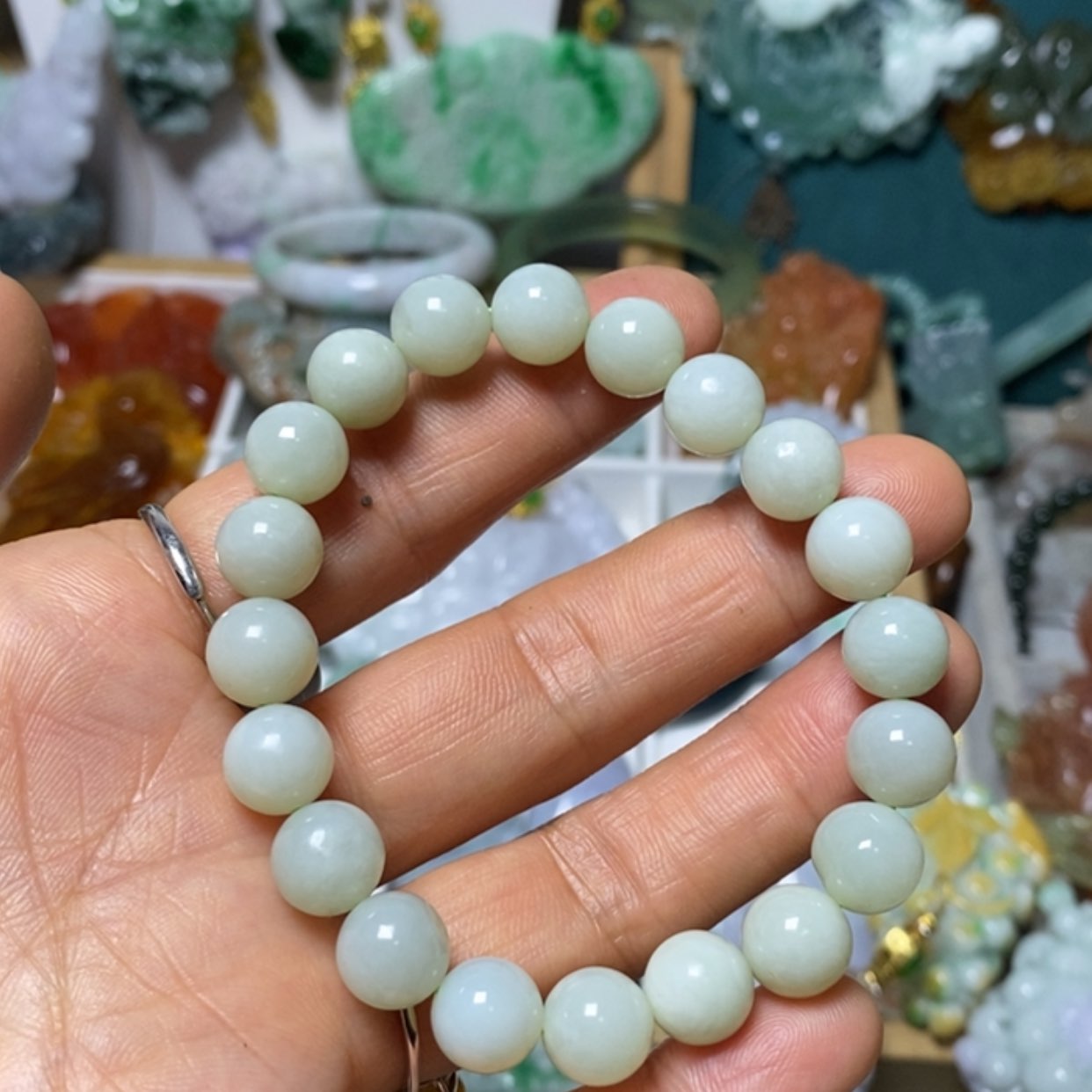 【闪购商品】翡翠吊坠(赠链)未镶嵌