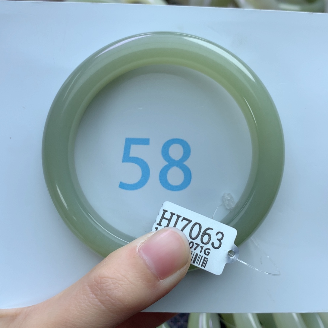 和田玉手镯未镶嵌偶*雨