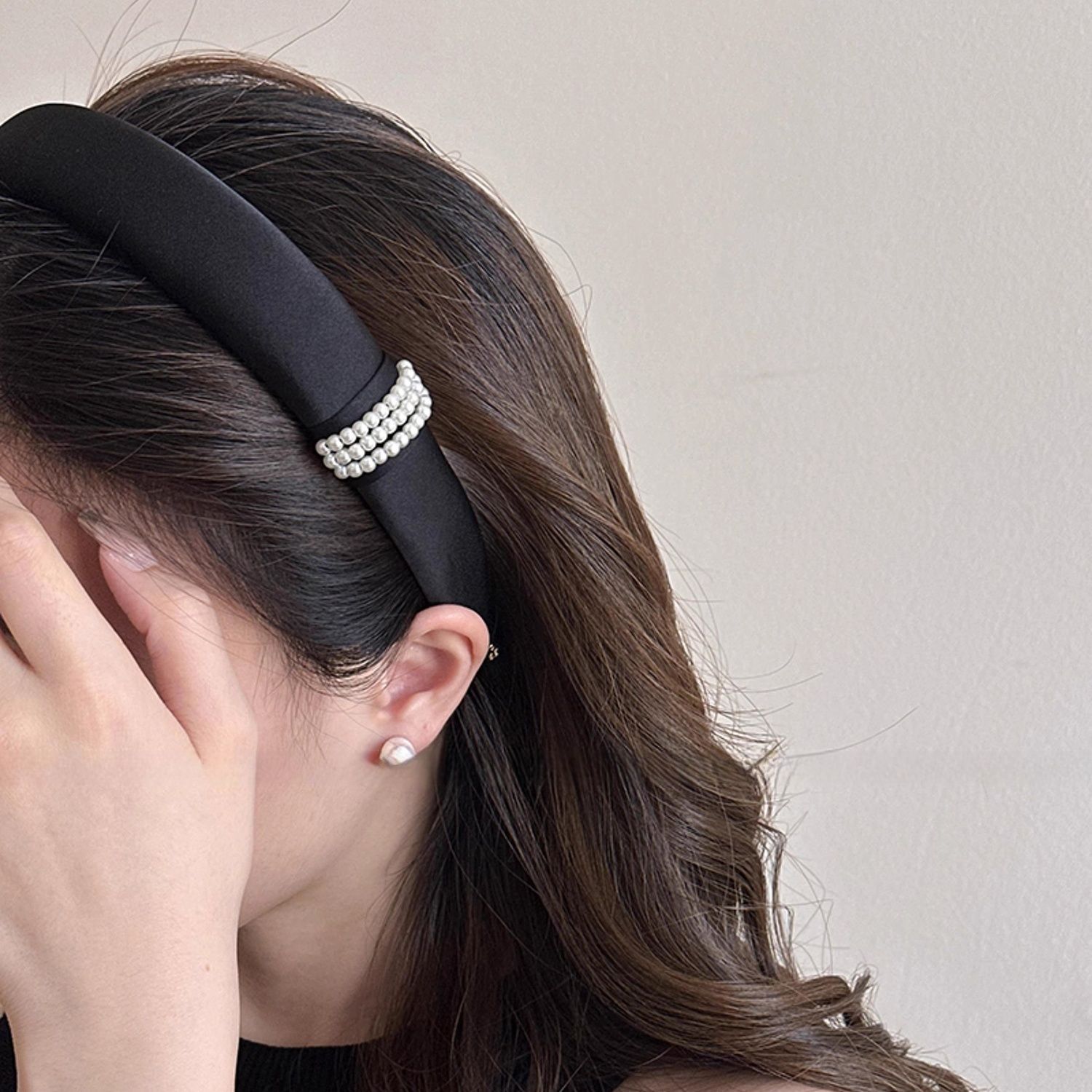 露思同款黑色珍珠发箍女2024新款高级感洋气高颅顶头窟发卡发饰