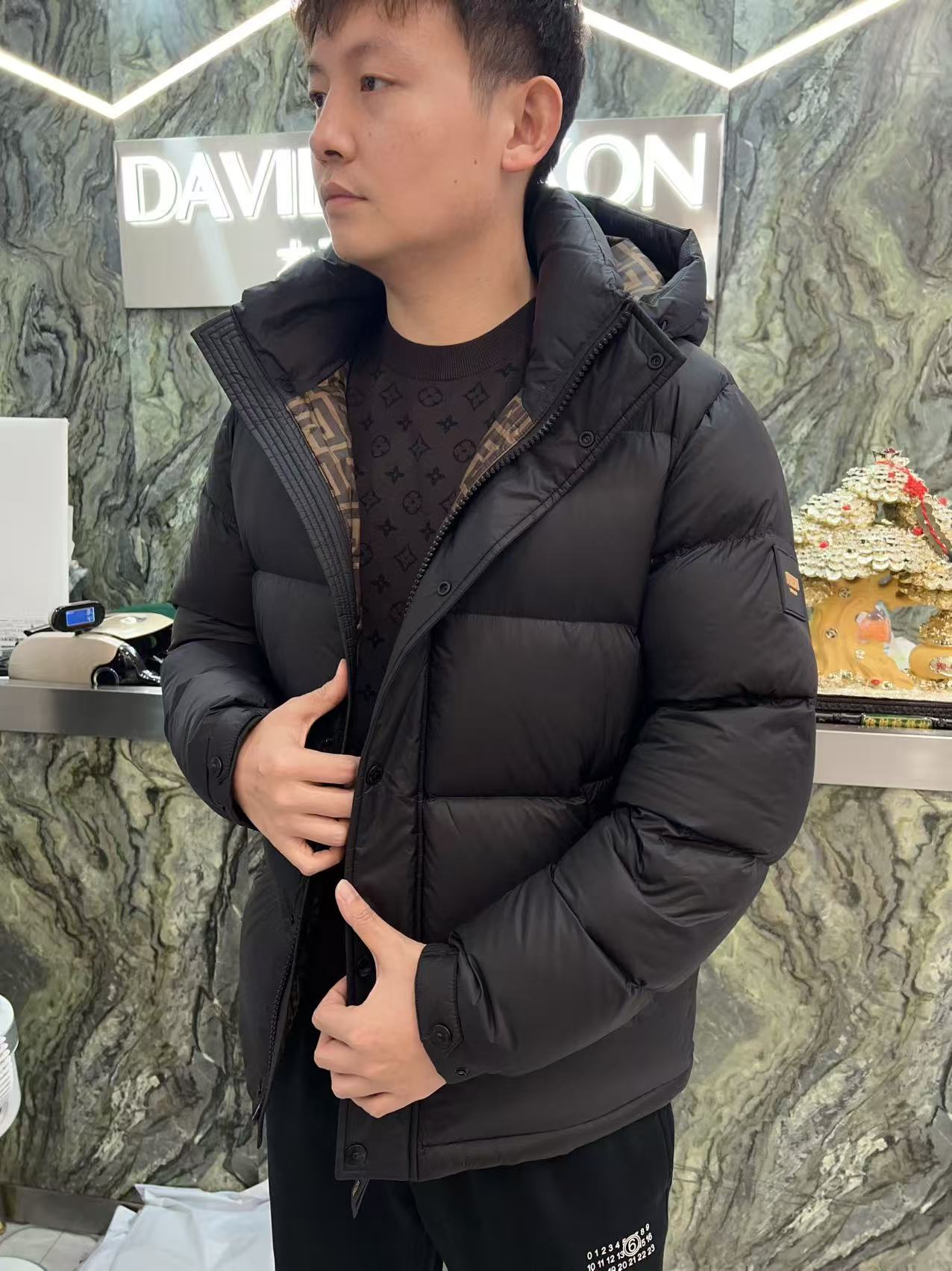 男士高充绒连帽羽绒服9697