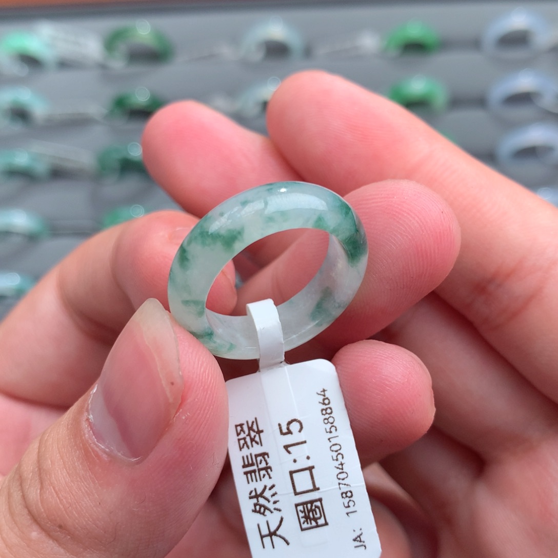 翡翠戒指未镶嵌天然