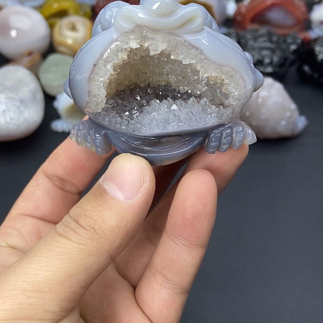 玛瑙/玉髓未镶嵌珠宝奇石